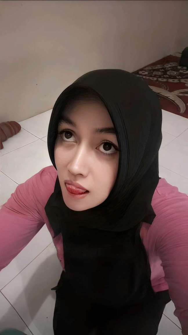 10 Viral Indonesia Video Wiwik Indo Viral 2025 Anjay Hijab Kebaya coklat