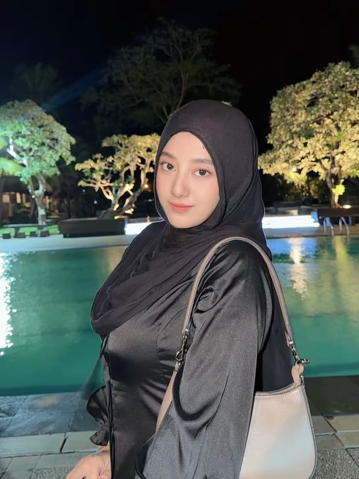 New ABG Viral 2025 Jilbab Hitam Tutorial Wiwik Ukhti Aceh Ganas di Air Terjun Hutan Sawit Trending Global Indonesia 2026